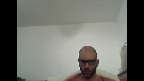 especially871850 online show from April 6, 6:31 pm