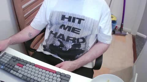 Morph online show from April 8, 7:58 pm