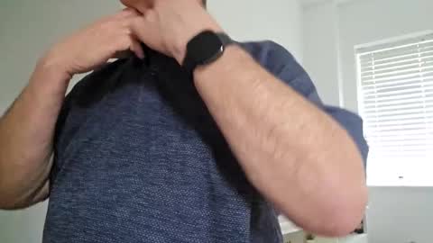 Snapshot of essexb0y chatting on February 8, 9:03 am EssexB0y online show from February 8, 9:03 am