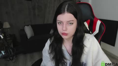 Snapshot of este_ria chatting on January 2, 11:06 pm esteria online show from January 2, 11:06 pm