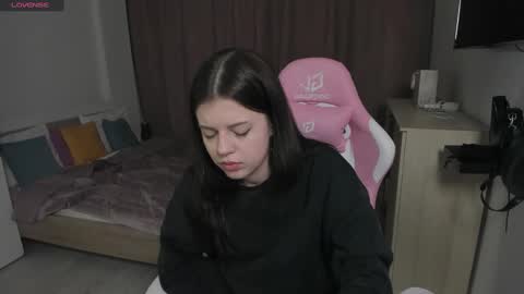 Snapshot of este_ria chatting on January 7, 4:08 am esteria online show from January 7, 4:08 am