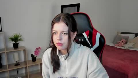 Snapshot of este_ria chatting on January 23, 7:40 pm esteria online show from January 23, 7:40 pm