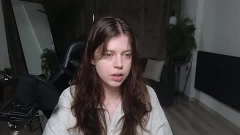 Snapshot of este_ria chatting on October 16, 10:22 pm esteria online show from October 16, 10:22 pm