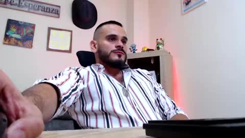 Esteban Fernandez online show from March 20, 4:06 am