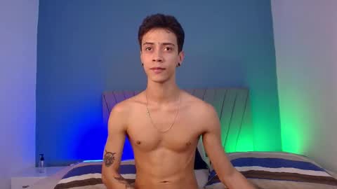 Snapshot of esteban_knight chatting on May 26, 12:06 am E S T E B A N online show from May 26, 12:06 am