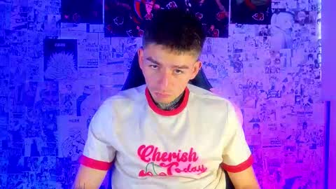 Esteban independent model online show from March 18, 1:03 pm