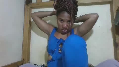 estedia online show from May 11, 3:18 pm