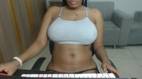 estefania_starlovee online show from October 23, 10:30 pm