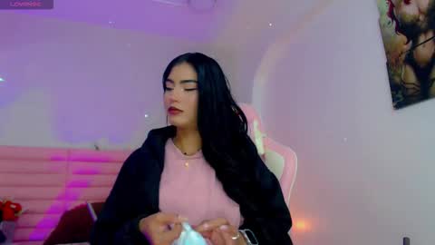 Snapshot of estefany_squirt chatting on March 22, 4:27 am estefany_squirt online show from March 22, 4:27 am