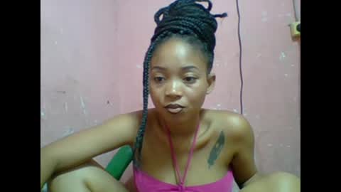 estelah20 online show from November 17, 8:09 am