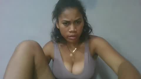 estelah796836 online show from May 10, 9:25 am