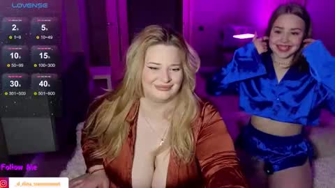 Estelle online show from February 3, 10:26 pm