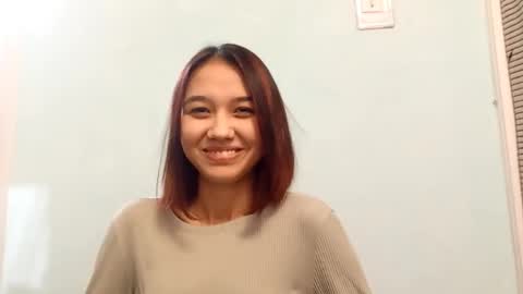 Snapshot of estellekirbo chatting on February 7, 11:03 am estellekirbo online show from February 7, 11:03 am