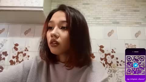 Snapshot of estellekirbo chatting on February 27, 1:22 pm estellekirbo online show from February 27, 1:22 pm