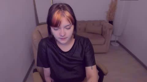 Snapshot of estertwilight chatting on May 28, 4:15 pm Ester online show from May 28, 4:15 pm