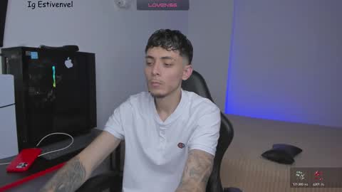 estivenvel online show from March 6, 8:38 pm