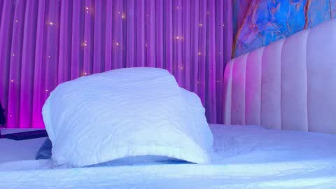 Estrella online show from March 8, 11:58 am