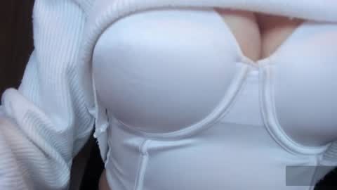 eternalmuse online show from January 8, 9:00 am