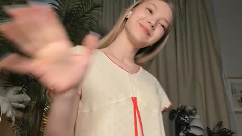 Natalie online show from March 1, 5:42 am