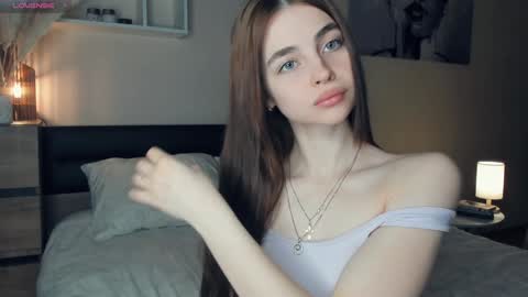 Snapshot of eternity_is_endless chatting on December 28, 7:33 am Mary online show from December 28, 7:33 am