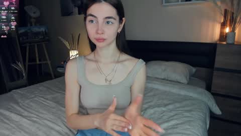 Snapshot of eternity_is_endless chatting on January 13, 7:32 am Mary online show from January 13, 7:32 am