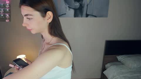 Snapshot of eternity_is_endless chatting on January 18, 7:28 am Mary online show from January 18, 7:28 am