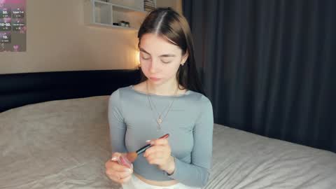 Snapshot of eternity_is_endless chatting on January 19, 7:25 am Mary online show from January 19, 7:25 am