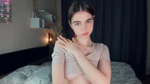 Snapshot of eternity_is_endless chatting on February 9, 10:31 am Mary online show from February 9, 10:31 am