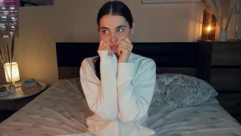 Snapshot of eternity_is_endless chatting on February 13, 11:06 am Mary online show from February 13, 11:06 am