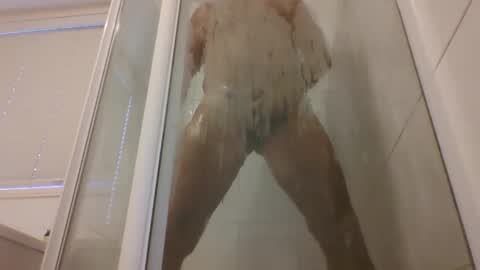 ET online show from December 18, 7:09 pm