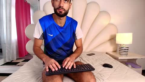 Ethan online show from January 17, 3:11 pm