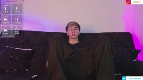 ethan and ava online show from May 31, 2:31 am