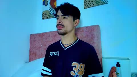 ethan  online show from January 13, 3:23 am