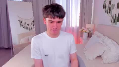 Ethan online show from July 12, 11:01 am
