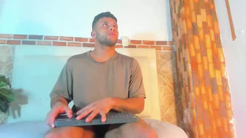 Snapshot of ethan_helmut chatting on January 27, 3:04 am ethan helmut online show from January 27, 3:04 am