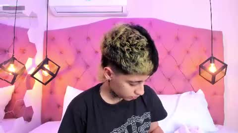 Ethan online show from August 5, 5:32 am
