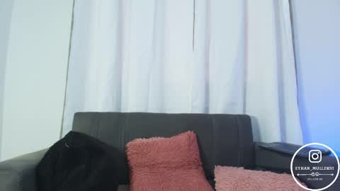 Ethan Muller online show from April 16, 9:39 pm