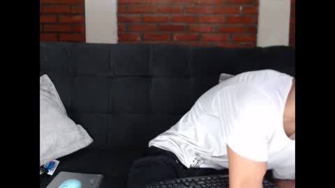 Snapshot of ethan_noir chatting on December 20, 1:03 am Ethan Noir online show from December 20, 1:03 am