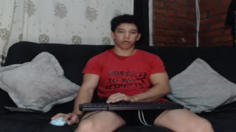 Snapshot of ethan_noir chatting on January 13, 1:02 am Ethan Noir online show from January 13, 1:02 am