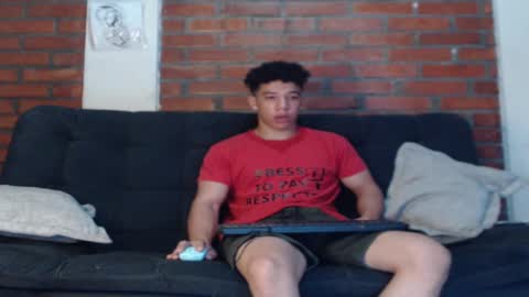 Snapshot of ethan_noir chatting on January 19, 7:46 am Ethan Noir online show from January 19, 7:46 am