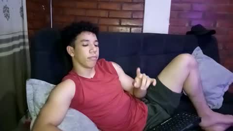 Snapshot of ethan_noir chatting on January 31, 7:39 am Ethan Noir online show from January 31, 7:39 am