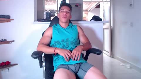 Snapshot of ethan_noir chatting on June 2, 3:25 pm Ethan Noir online show from June 2, 3:25 pm
