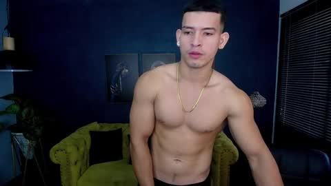 Snapshot of ethan_rodgers chatting on October 11, 10:08 pm ETHAN RODGERS online show from October 11, 10:08 pm