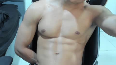 ethan_smitth1 online show from February 22, 5:12 am