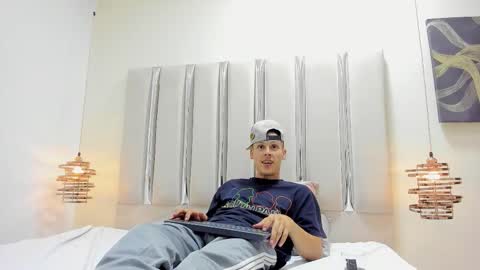 Snapshot of ethan_wolfe chatting on March 2, 5:19 am Mauricio Marin Antia online show from March 2, 5:19 am