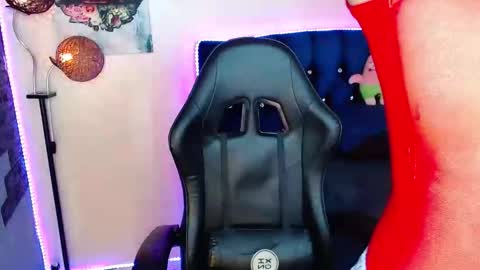 Ethan online show from May 16, 8:29 pm