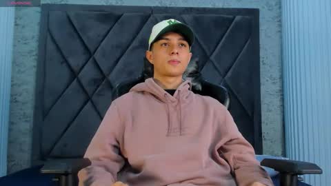 ethanlowell online show from April 1, 8:39 pm