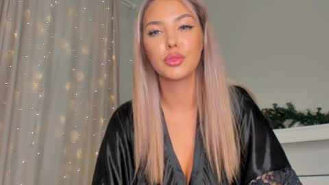 Snapshot of ethel_alen chatting on December 6, 2:28 pm Ethel online show from December 6, 2:28 pm