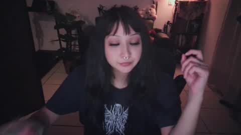 Snapshot of etherealhazy chatting on November 12, 1:39 am etherealhazy online show from November 12, 1:39 am