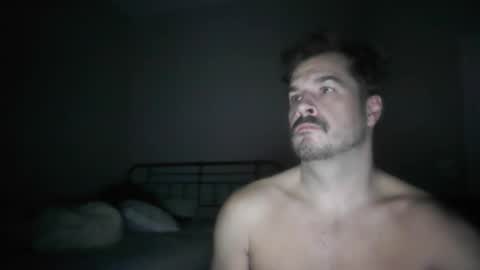 Snapshot of etim33 chatting on November 8, 11:43 am etim33 online show from November 8, 11:43 am